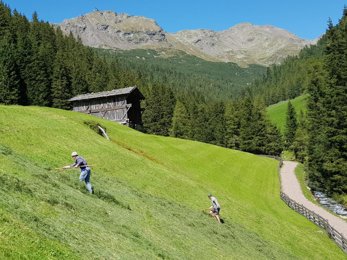 Schneiderhof Leilighet Valdurna Eksteriør bilde